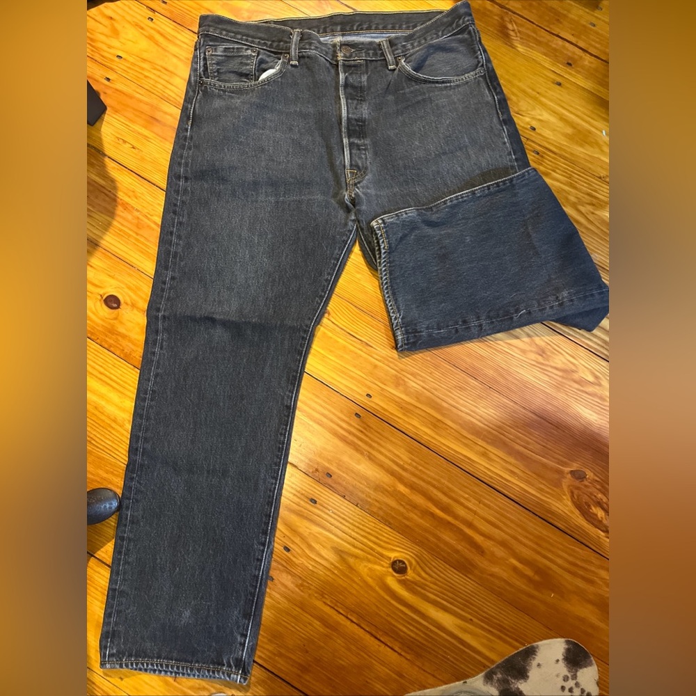 Levis 501 Jeans Mens 34x 34  Blue Dark Wash Button Fly